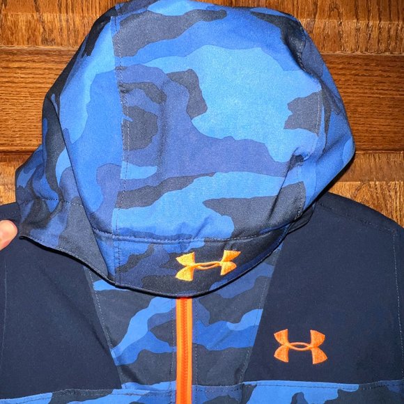 Under Armour Boys Coat- SOLD - Picture 4 of 7